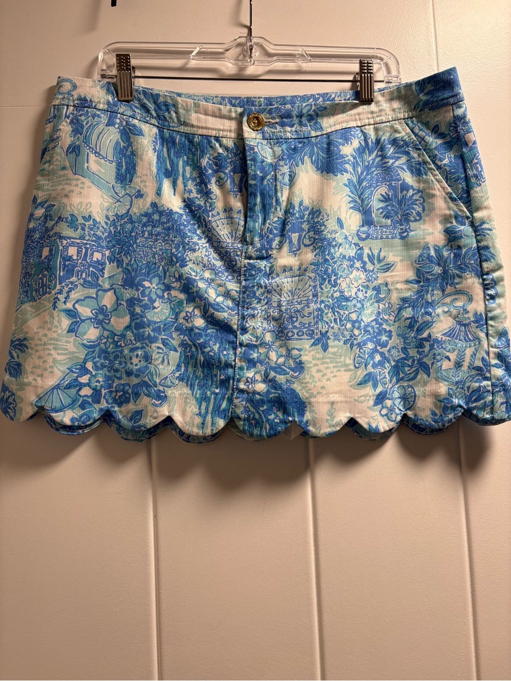 Lilly Pulitzer Blue and White Scalloped Hem Mini Skirt